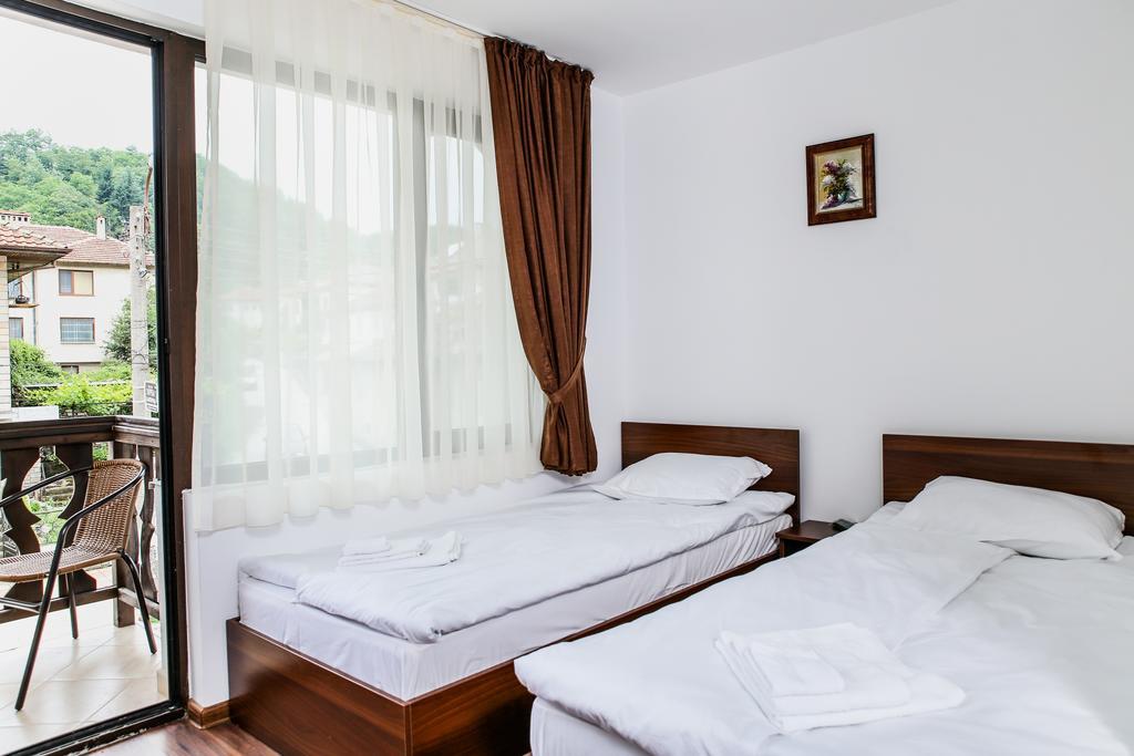 Hotel Бялата Къща Slatograd Zimmer foto